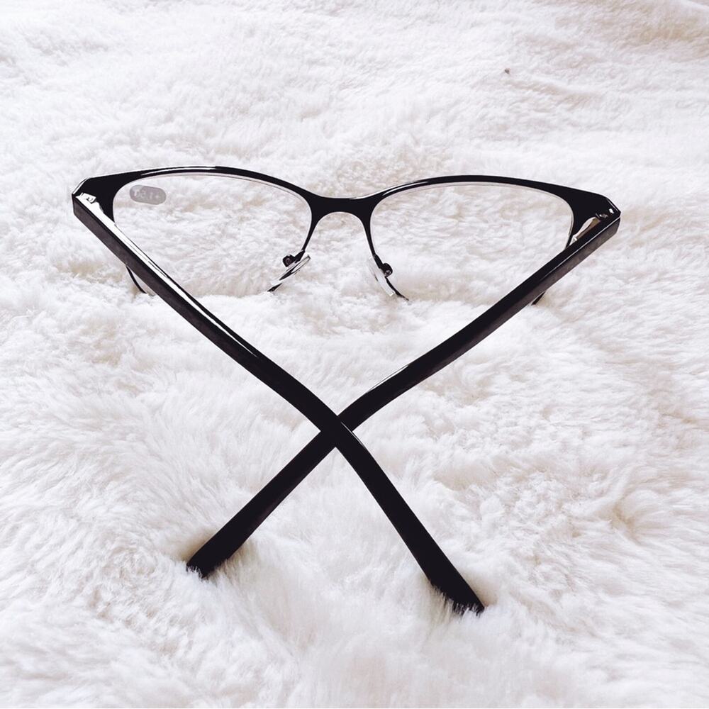 Elliott Black Classic Sleek Reader Glasses - Picture 7 of 9